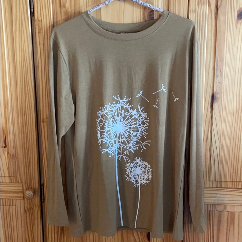 New Women’s Long Sleeve Tee